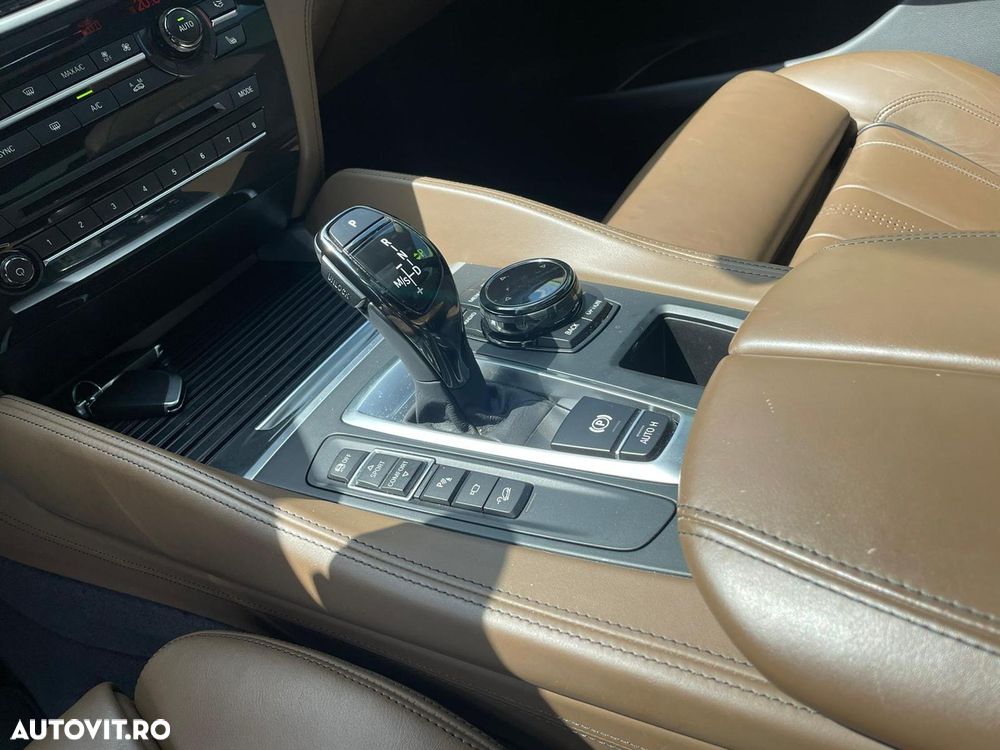 BMW X6 xDrive40d - 17