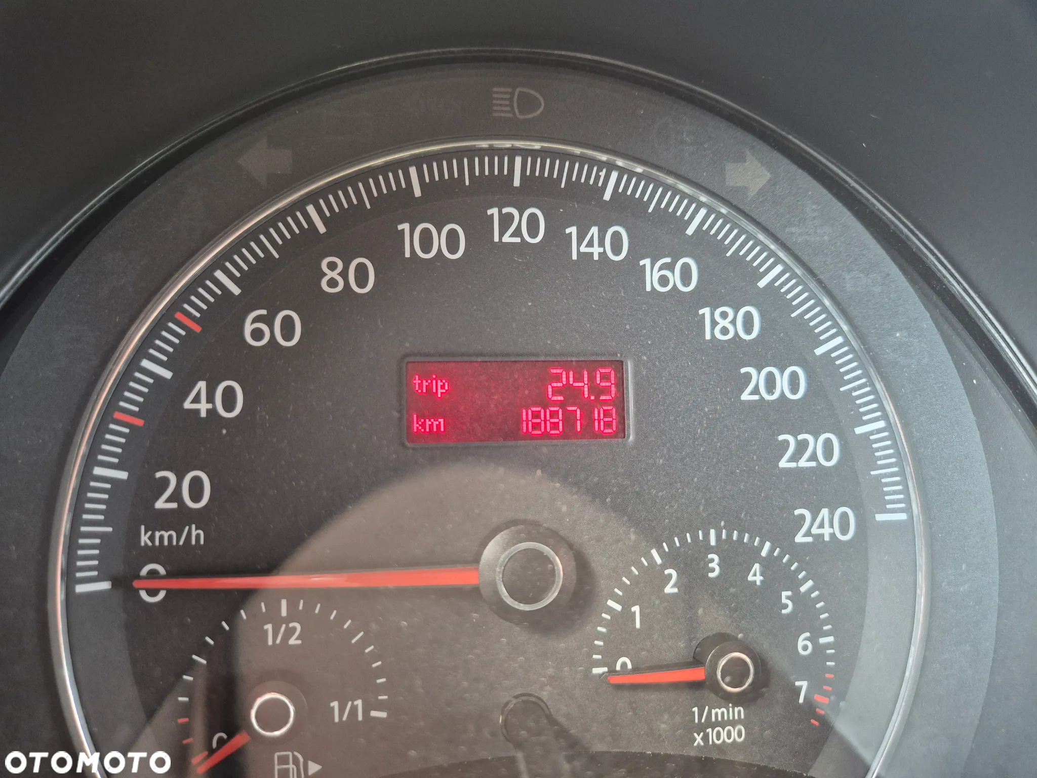 Volkswagen New Beetle 1.6 - 4