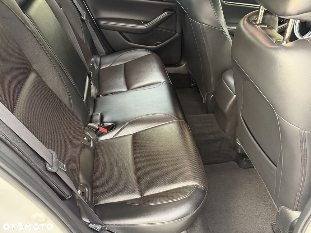 Mazda 3 e-SKYACTIV-G 122 M HYBRID DRIVE EXCLUSIVE-LINE - 37