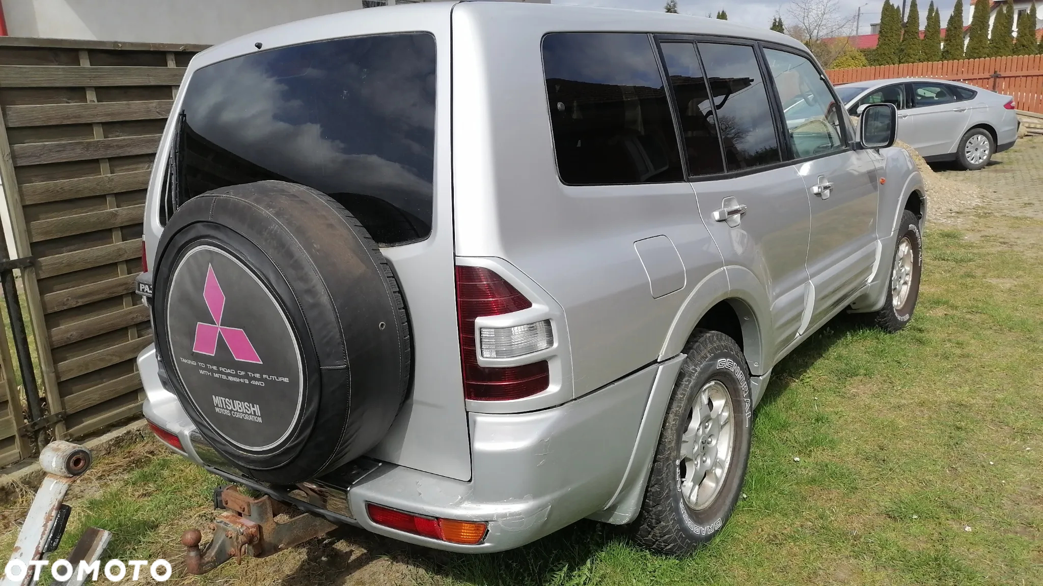 Mitsubishi Pajero 3.2 DID 7os - 9
