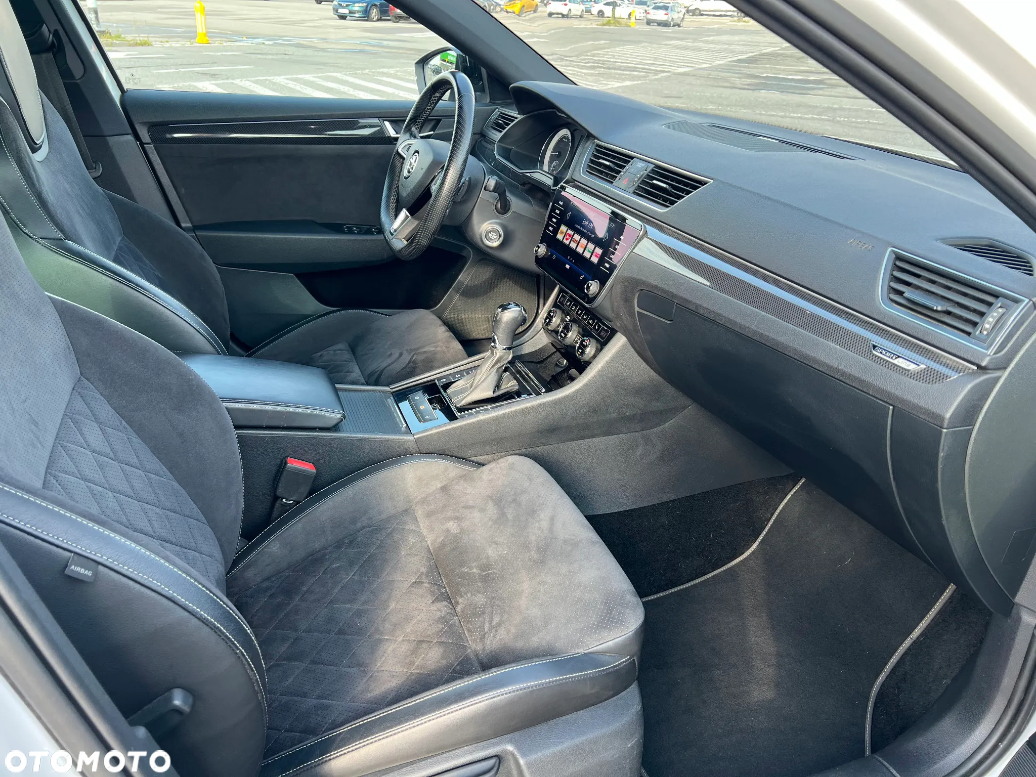 Skoda Superb 2.0 TDI Sportline DSG - 16