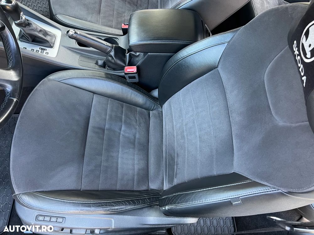 Skoda Octavia 2.0 TDI ELEGANCE DSG - 19
