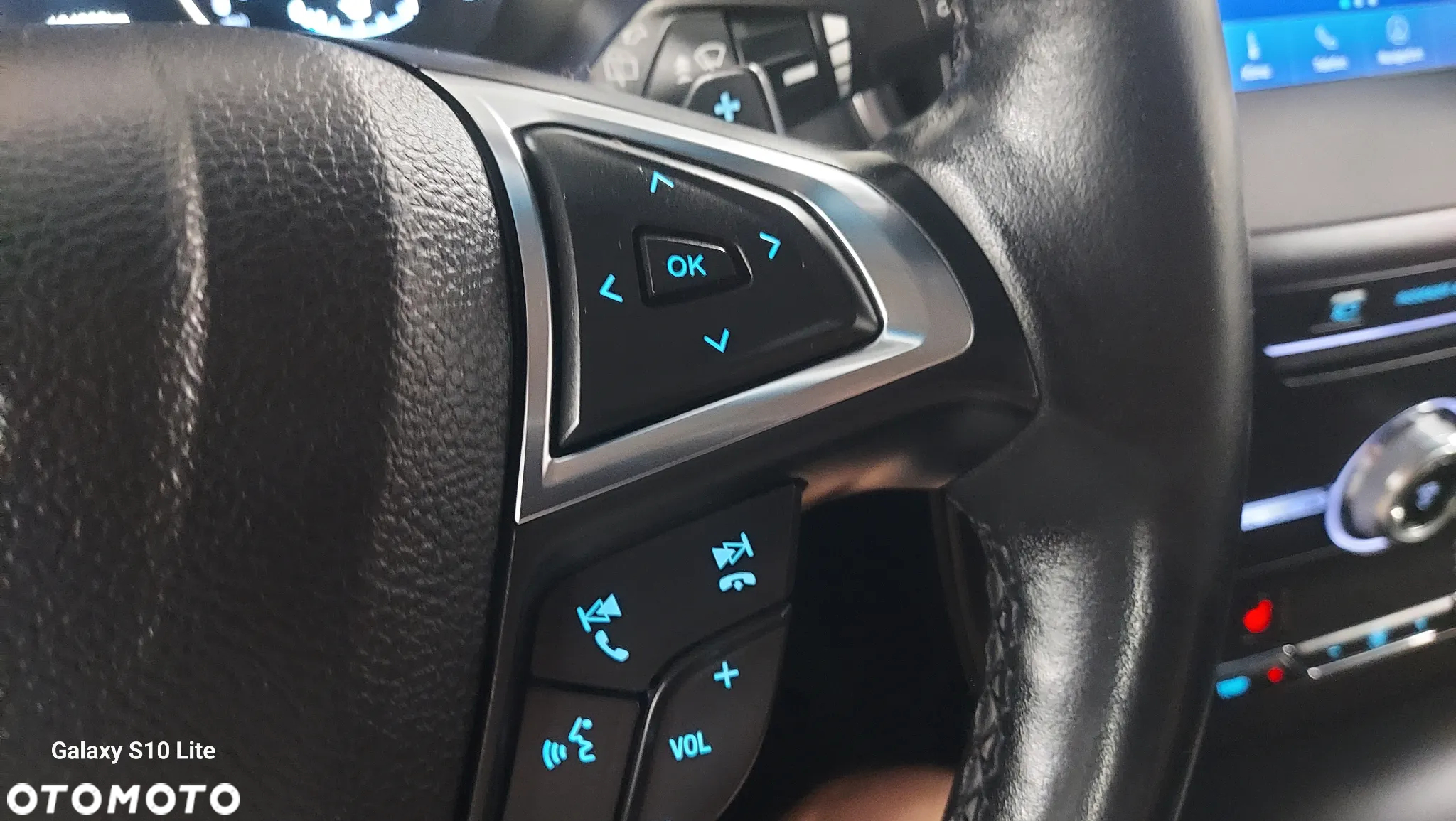 Ford Edge 2.0 EcoBlue Bi-Turbo 4x4 Vignale - 30