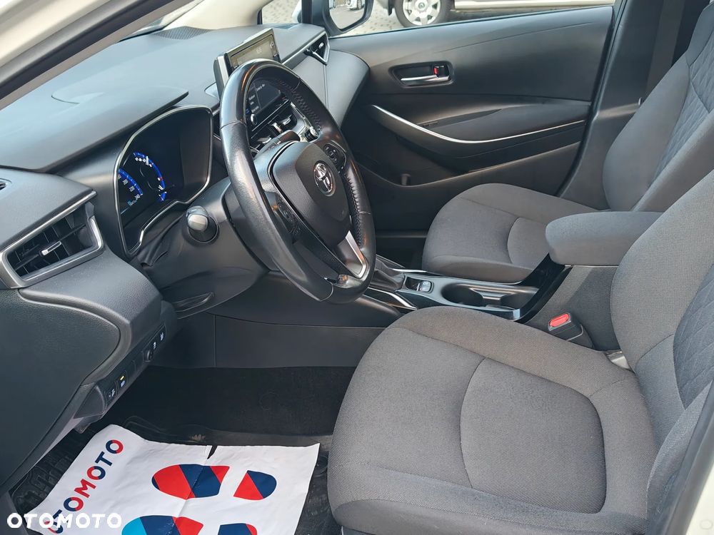 Toyota Corolla - 11