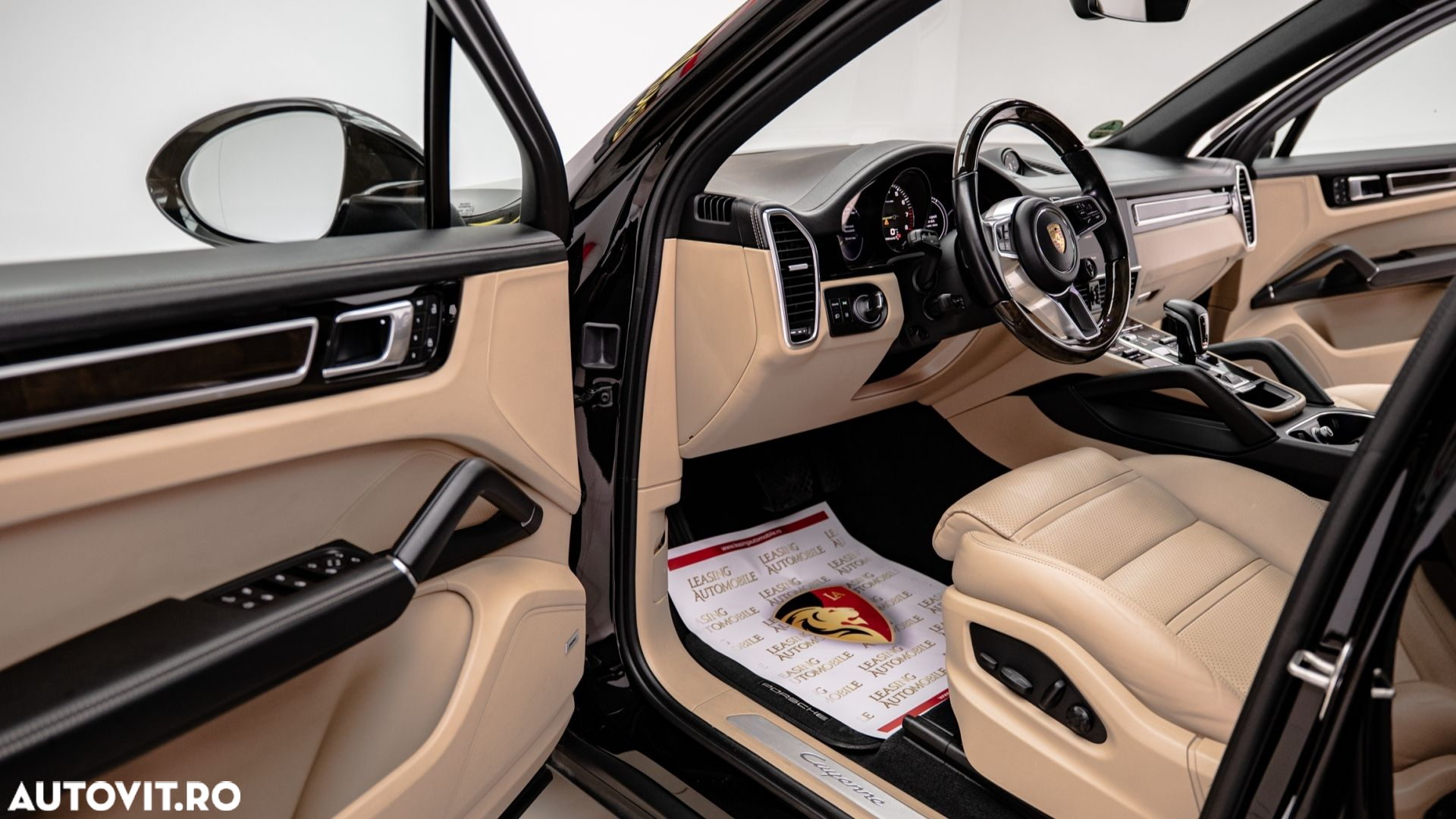 Porsche Cayenne - 12