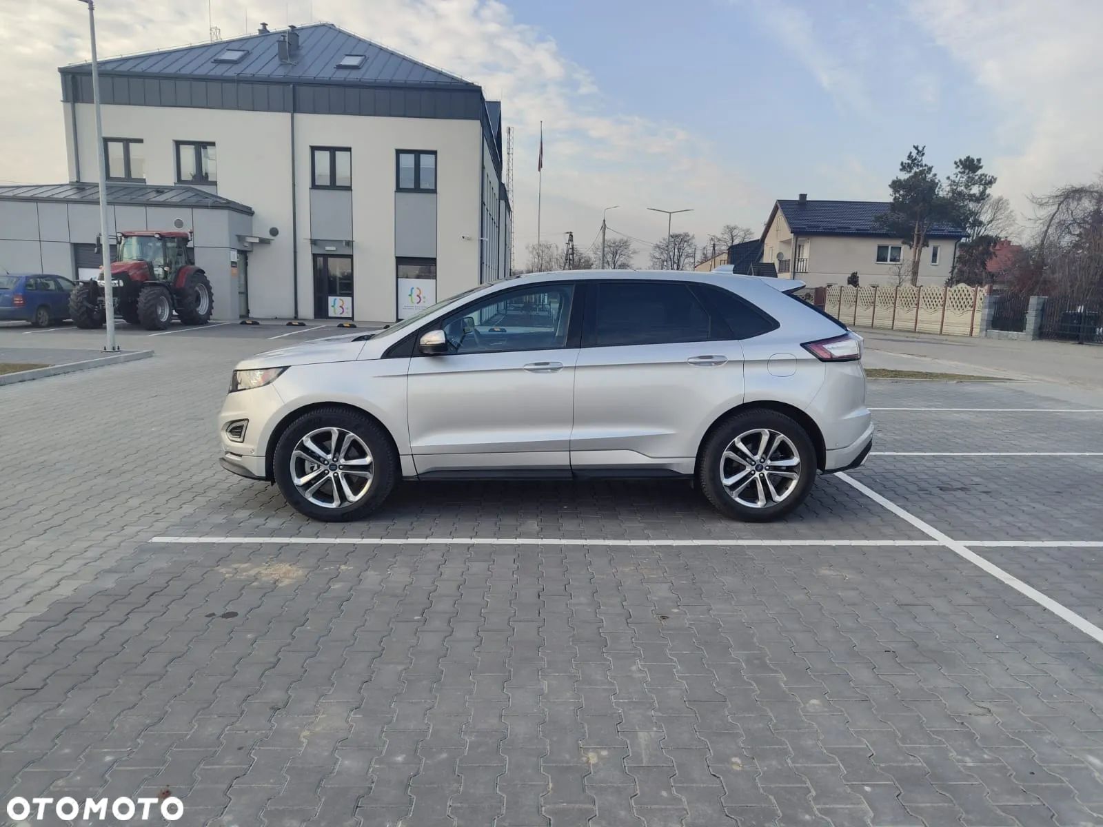 Ford Edge - 1