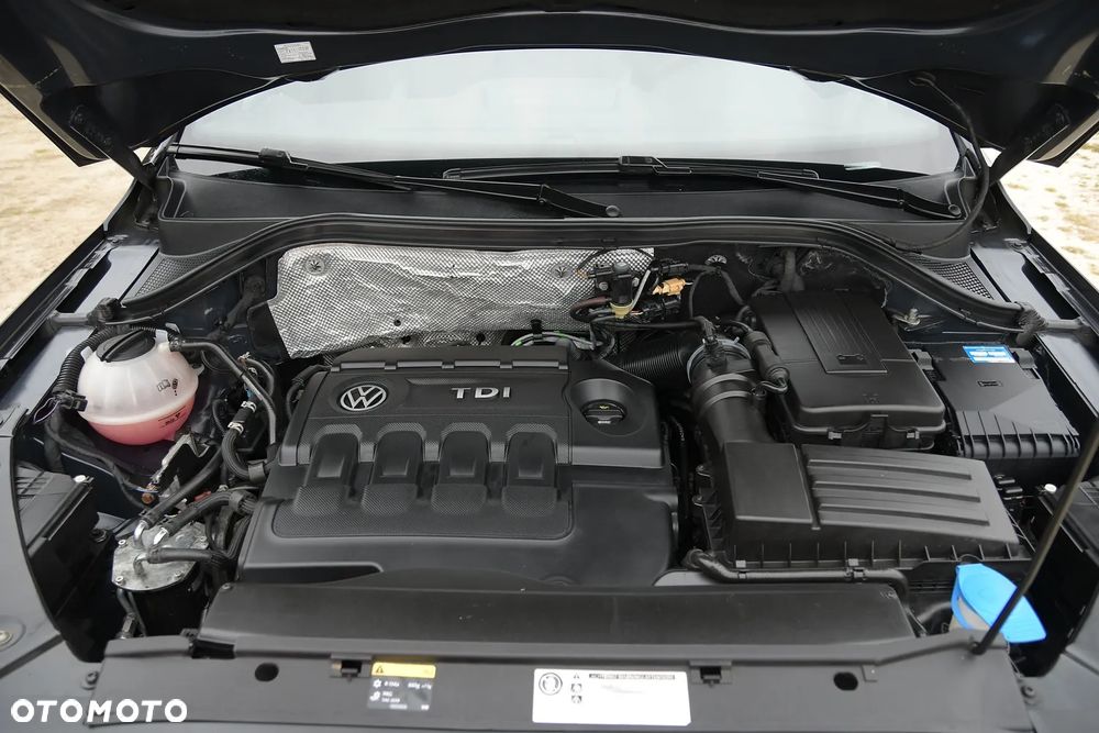 Volkswagen Tiguan 2.0 TDI DPF 4Motion BlueMotion Technology DSG Sport & Style - 33