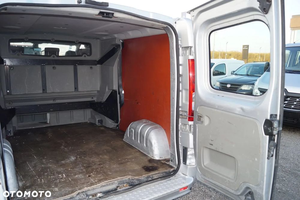 Renault Trafic - 13