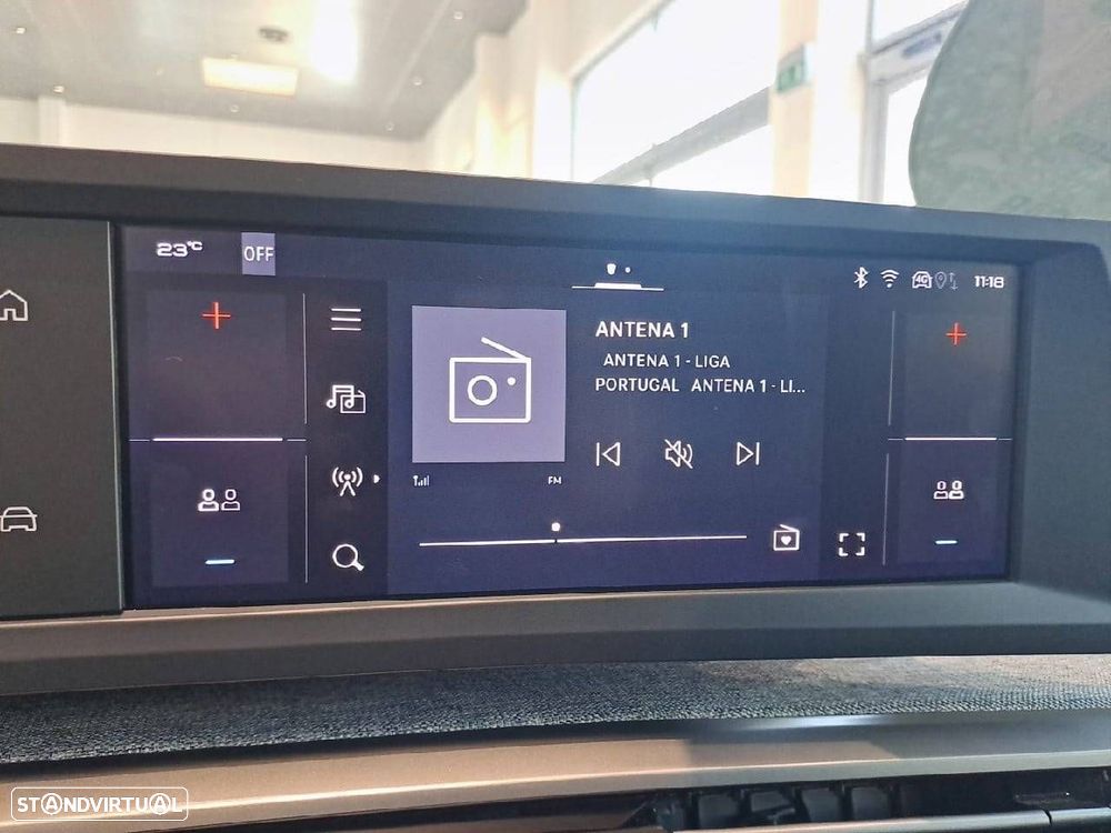 Peugeot 5008 1.2 Hybrid Allure e-DCS6 - 19