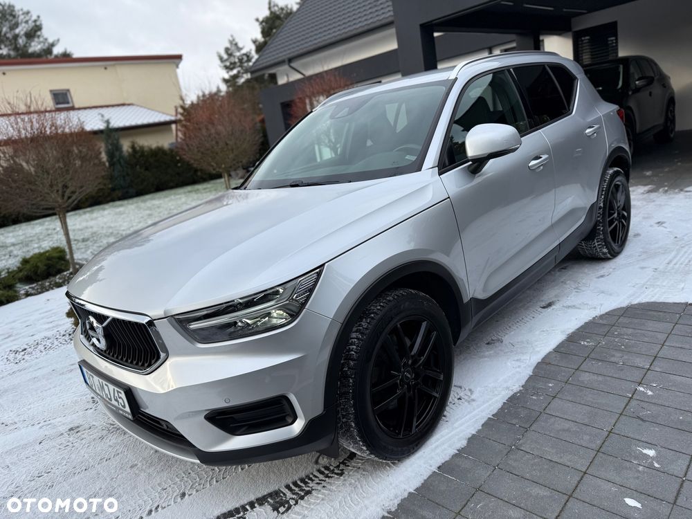 Volvo XC 40 D3 AWD Momentum Pro - 1