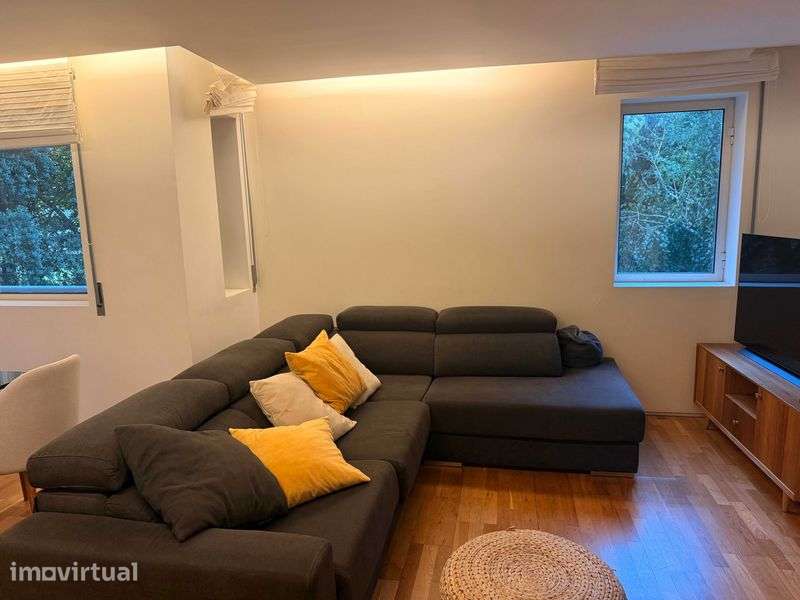 Apartamento T2 mobilado, em Condomínio na Foz do Douro - Porto - Grande imagem: 4/12