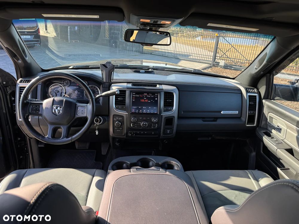 Dodge RAM - 6