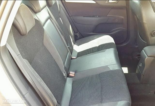 Peças Citroën C4 II 2009 a 2020 - 51