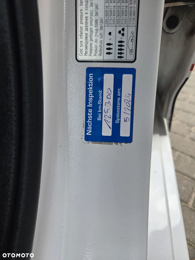 Hyundai i40 Kombi blue 1.6 Space - 40