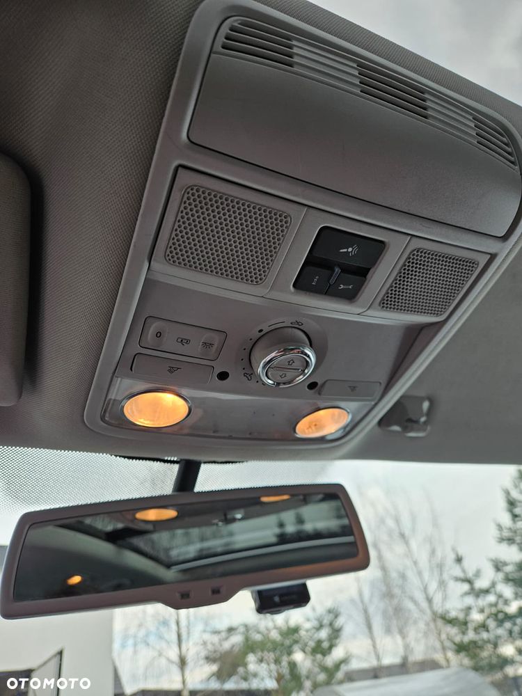 Volkswagen Golf 2.0 TDI Highline DSG - 21