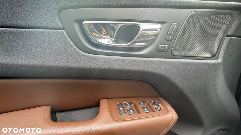 Volvo XC 60 - 11