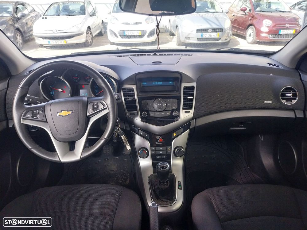 Chevrolet Cruze 1.7 VCDi LT - 12