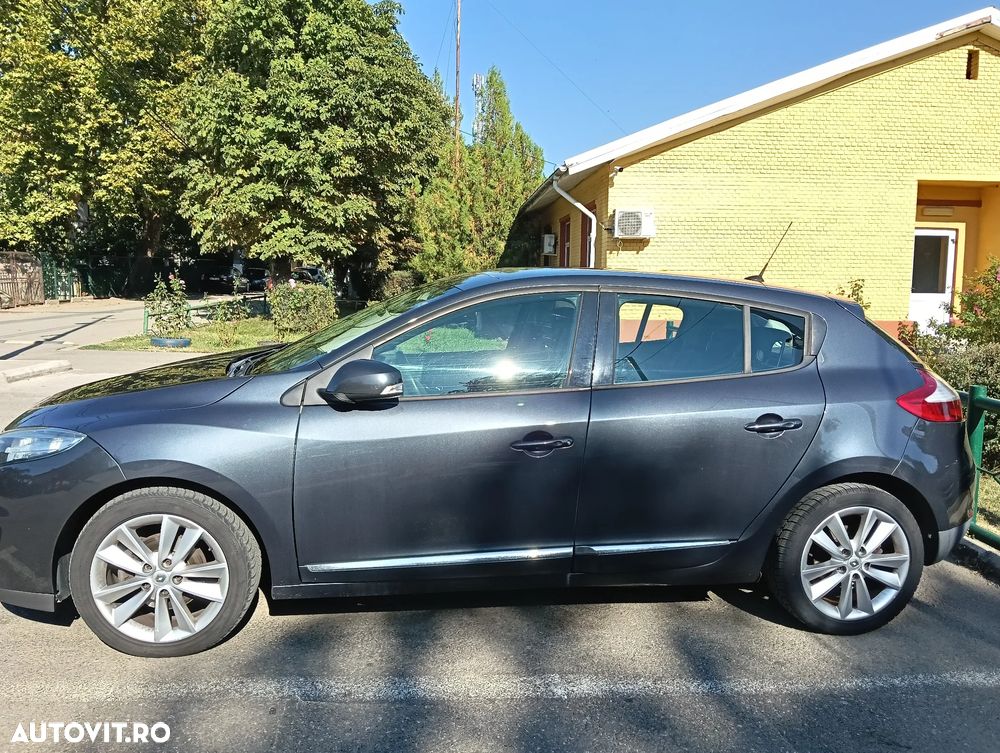 Renault Megane BLUE dCi 115 BOSE EDITION - 2