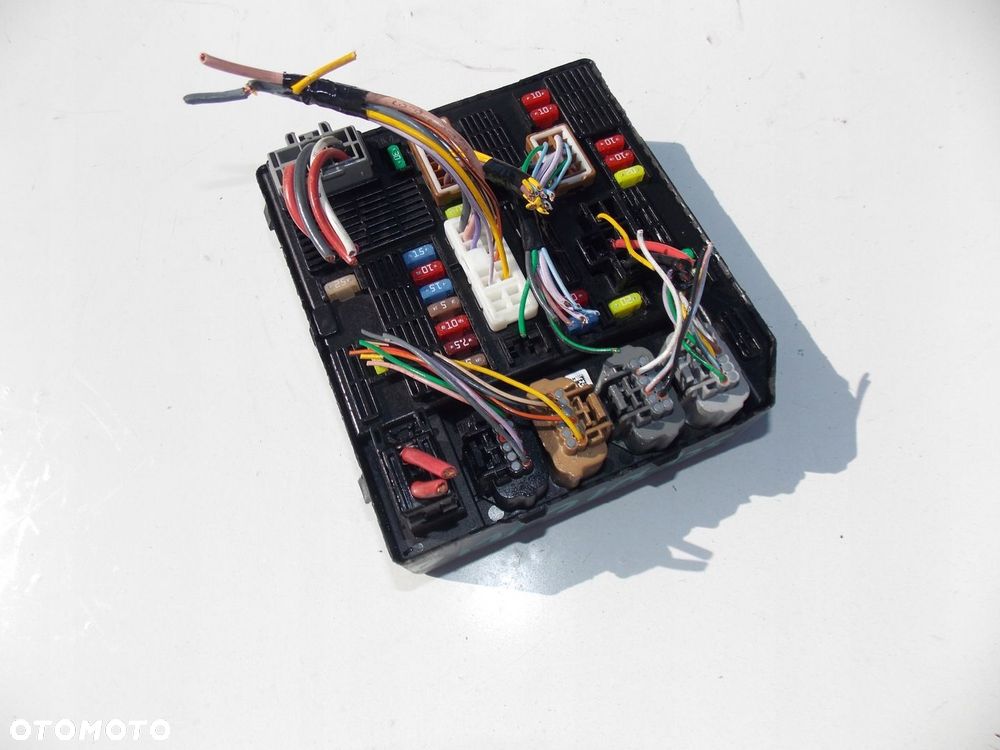 skrzynka bezpieczników renault scenic iii 1.6 b 284B67924R - 1