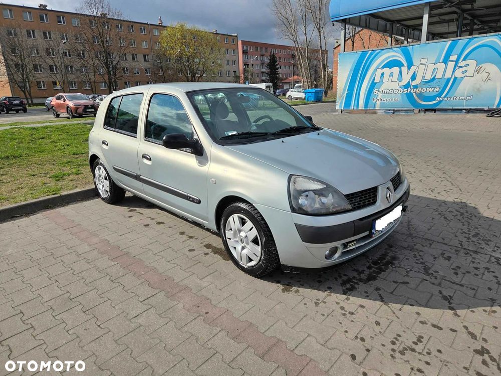 Renault Clio - 2
