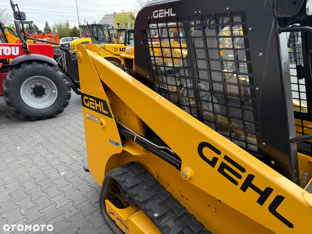 Gehl RT105 - 12
