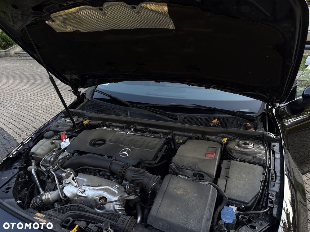 Mercedes-Benz CLA 220 4-Matic AMG Line 7G-DCT - 14