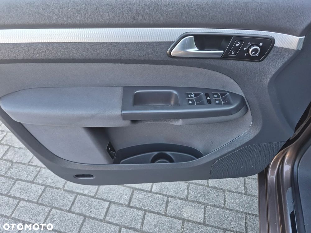 Volkswagen Touran 1.6 TDI DPF Life - 14