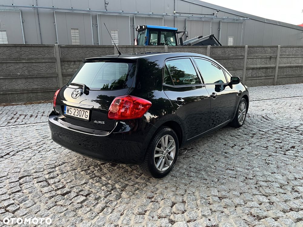 Toyota Auris - 4