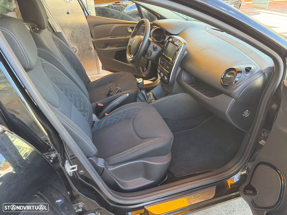 Renault Clio Sport Tourer 0.9 TCe Limited - 12