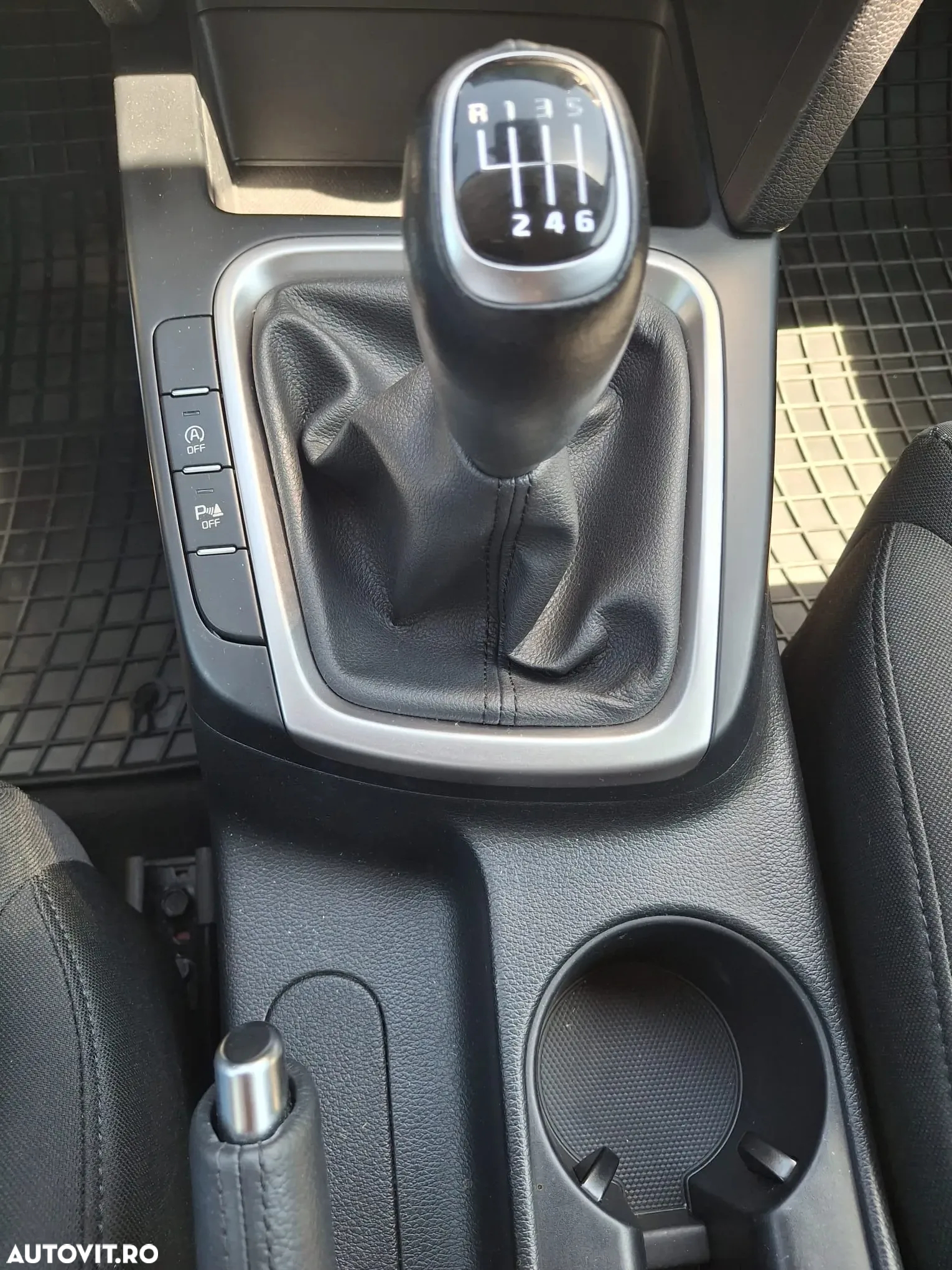 Kia Ceed 1.4 T-GDI Star - 23