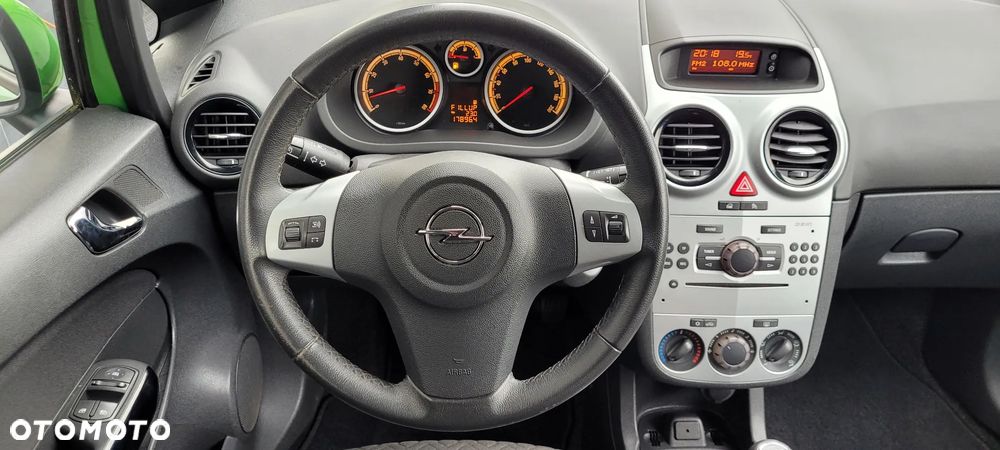 Opel Corsa 1.4 16V Active - 16