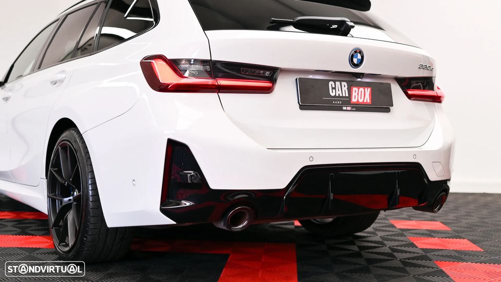 BMW 330 e Aut. M Sport - 31