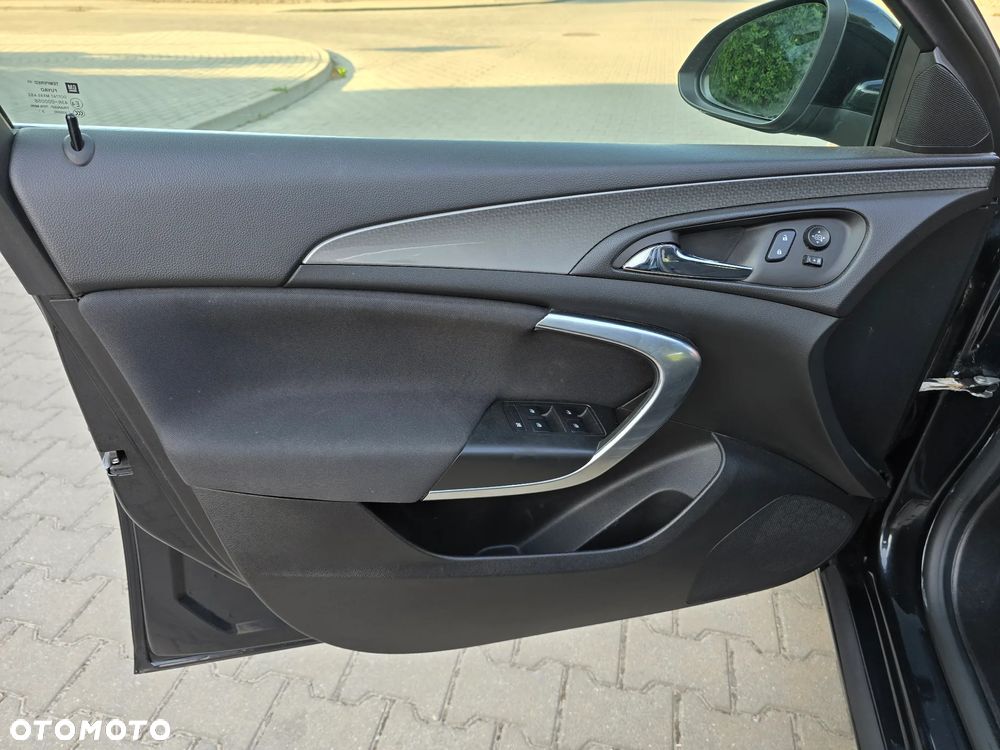 Opel Insignia - 15