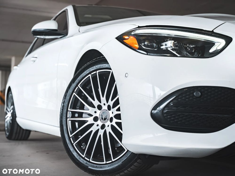Mercedes-Benz Klasa C 300 4Matic 9G-TRONIC Avantgarde - 19