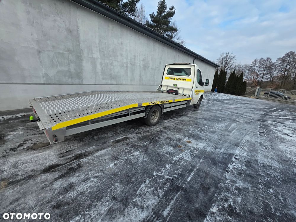 Mercedes-Benz Sprinter 519 - 12