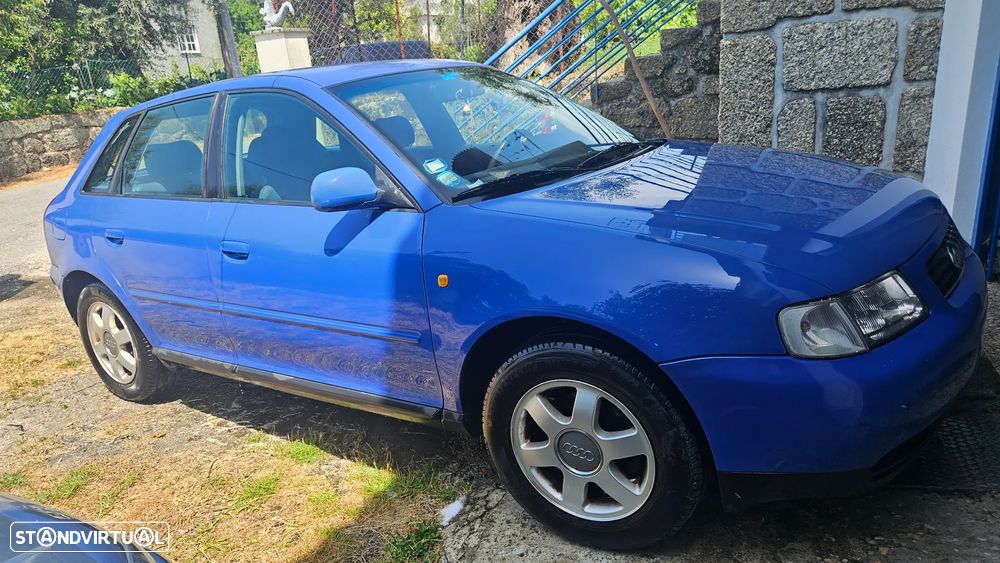 Audi A3 1.9 TDI Attraction - 1
