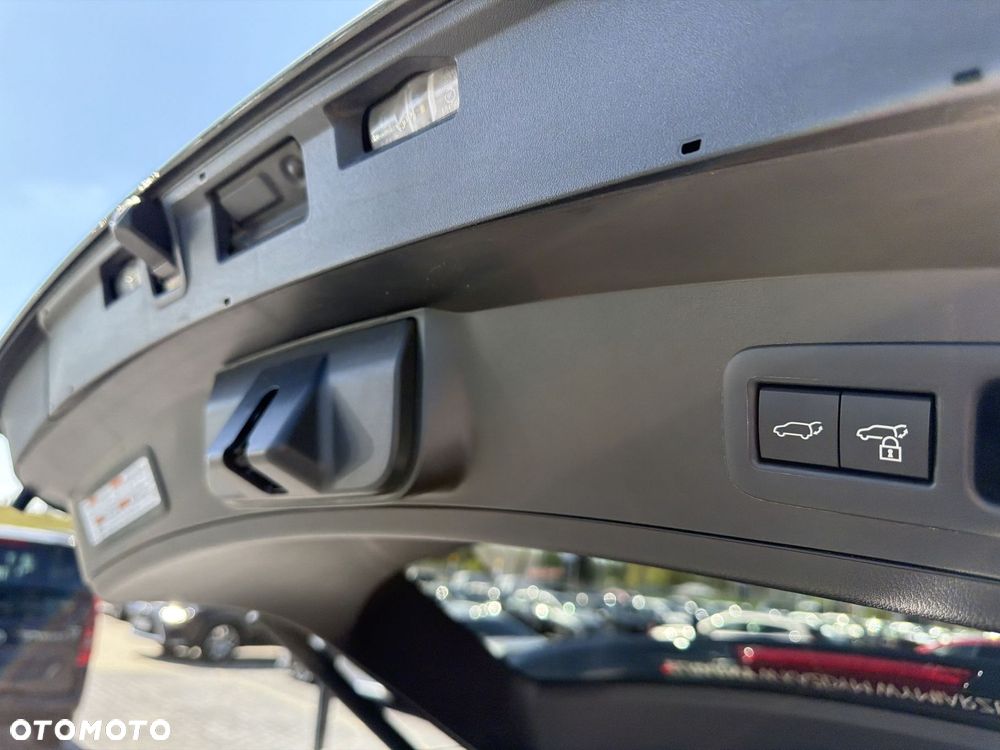 Lexus UX 250h GPF F Sport Design 2WD - 32