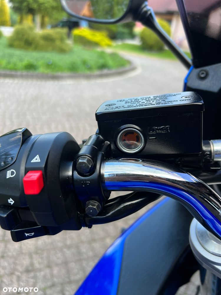 Suzuki Bandit - 24