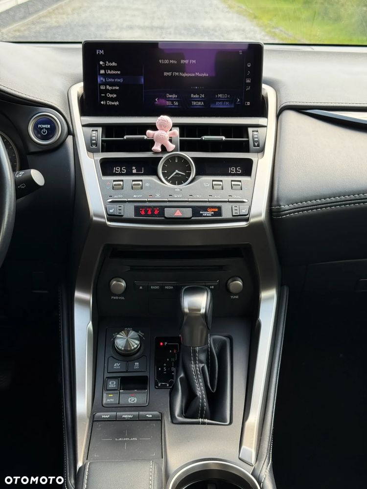 Lexus NX 300h Elegance AWD - 13