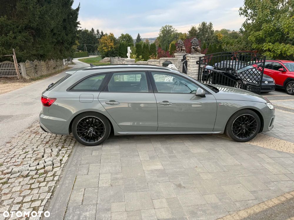 Audi A4 Avant 2021 photo 4