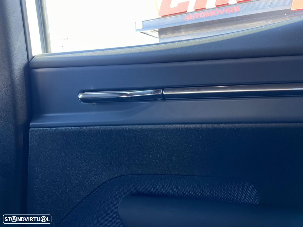 Volvo EX30 69 kWh Single Motor Extended Range Core - 13