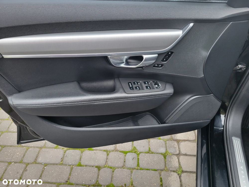 Volvo S90 T6 AWD Geartronic Momentum Pro - 16
