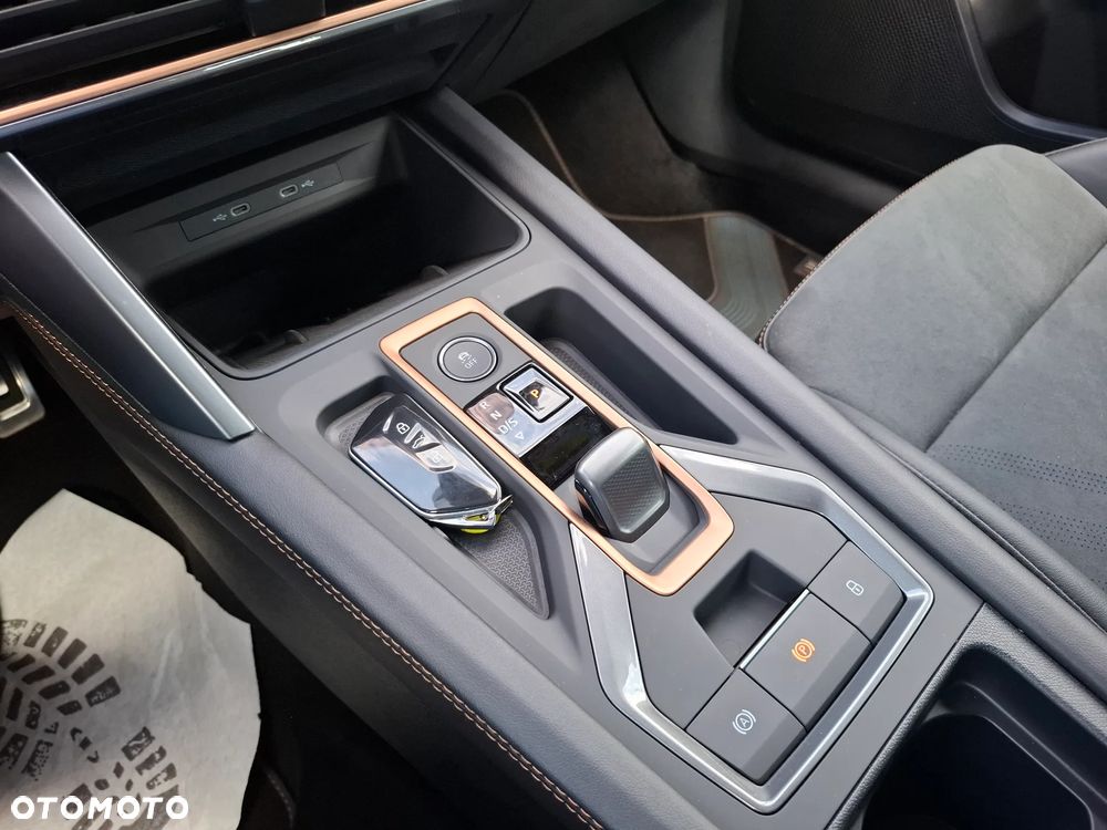 Cupra Leon Sportstourer 1.5 eTSI DSG - 32