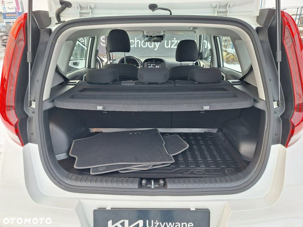 Kia Soul 64kWh M - 33