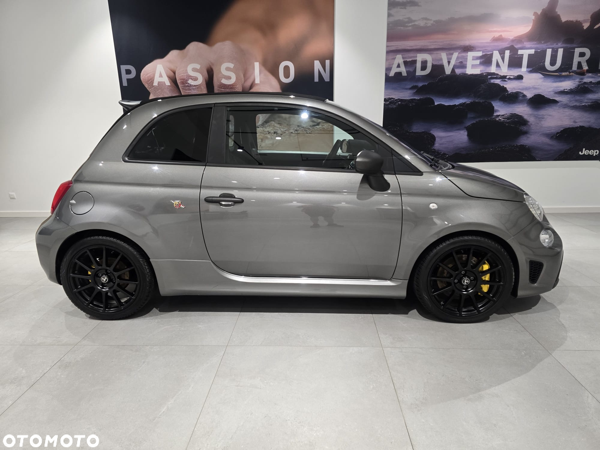 Abarth 695 1.4 T-Jet 16v MTA - 3