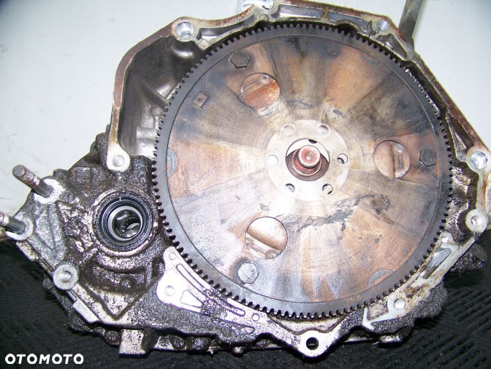 VECTRA B 1.6 16V 100KM SKRZYNIA 60-40LE 90522921 - 1