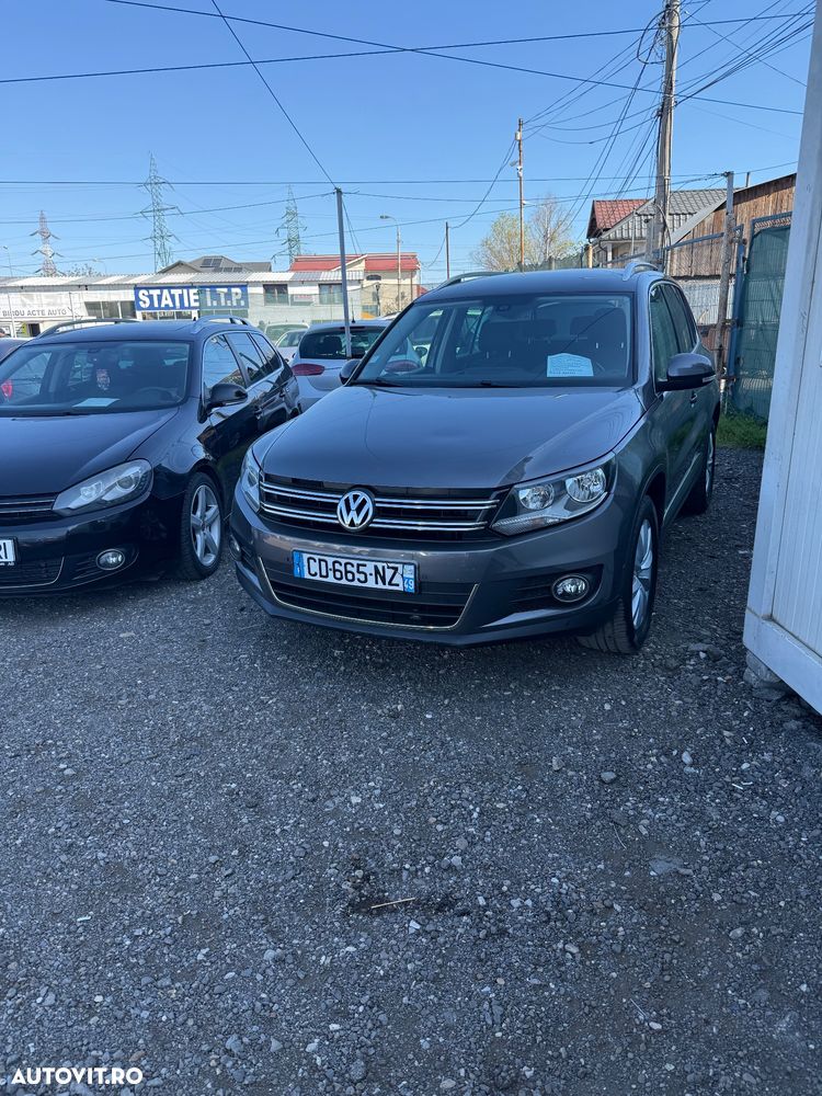 Volkswagen Tiguan - 1