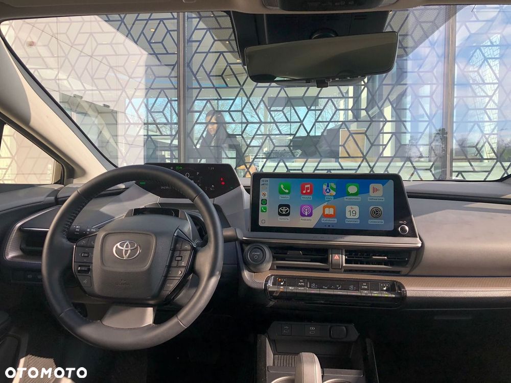 Toyota Prius - 4