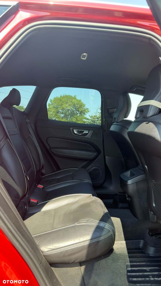 Volvo XC 60 D4 SCR AWD R-Design - 38