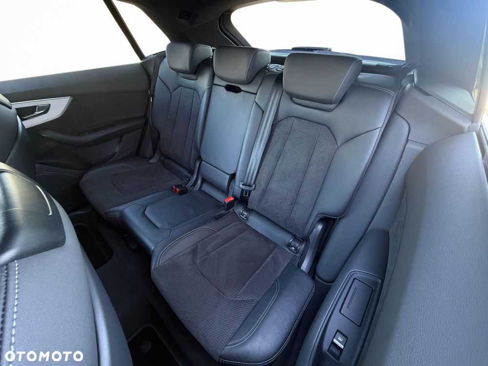 Audi Q8 50 TDI mHEV Quattro Tiptronic - 32
